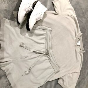 H&M 2-piece tee & shorts set in warm grey. Size (L), fits like an XL.